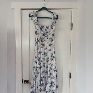Gilli White and Blue Floral Dress